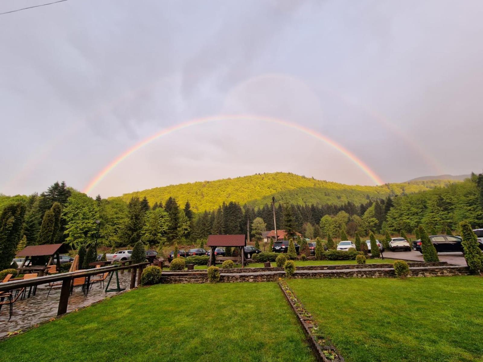 Hotel Miruna Sîmbăta de Sus Kültér fotó